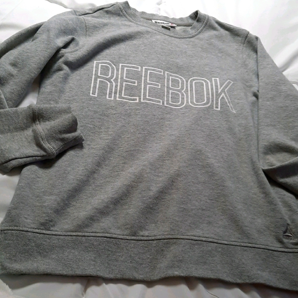 Reebok crew neck sweatshirt